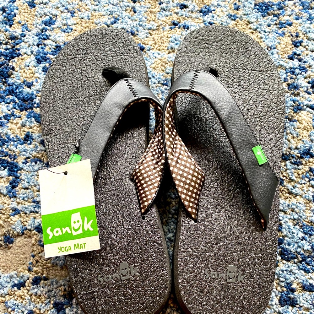 Brand new Sanyo yoga mat flip flops